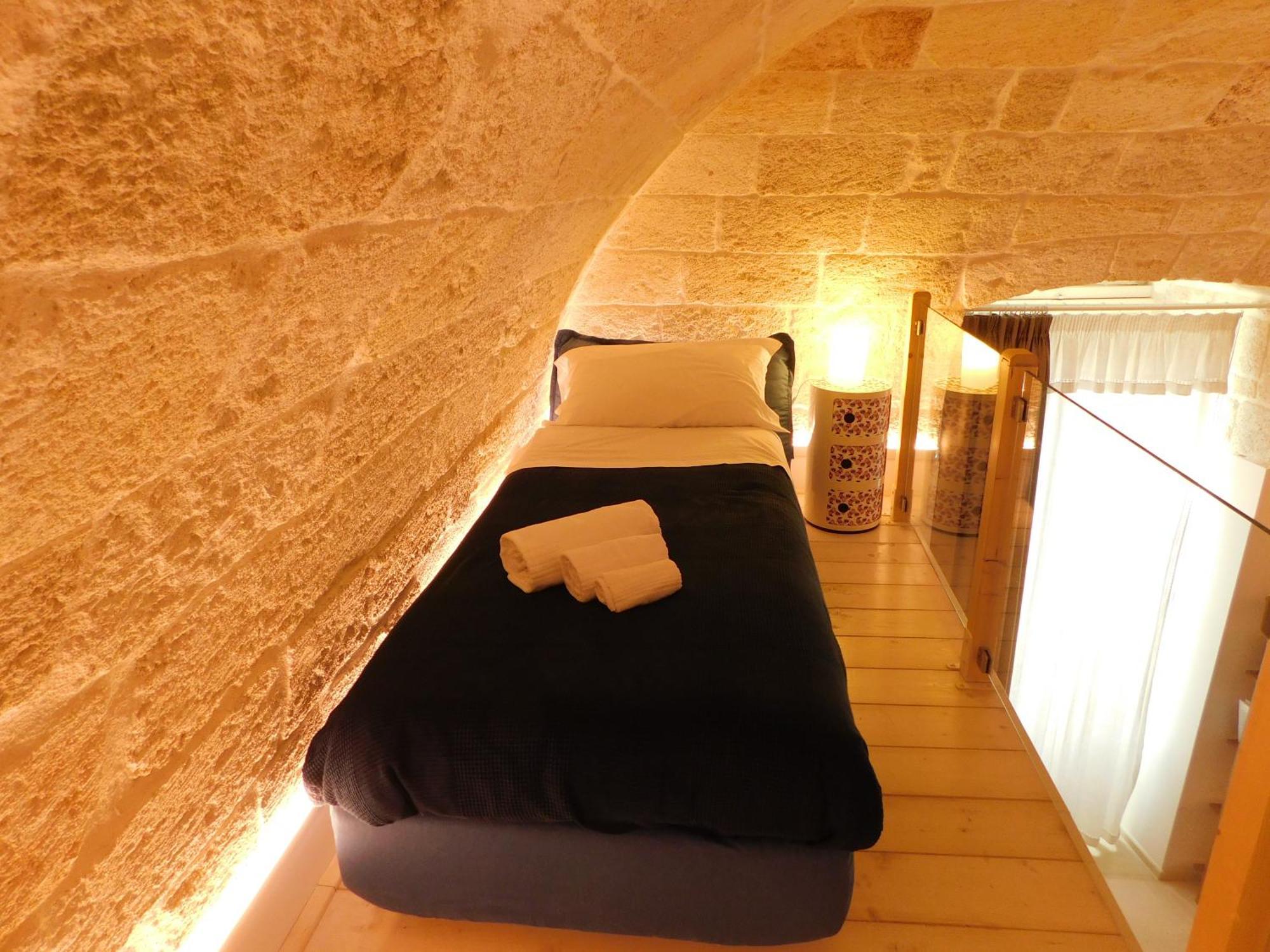 Mandorleolio Bed & Breakfast โปลีญาโนอามาเร ภายนอก รูปภาพ